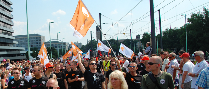 "Wir sind keine Engel ..." - Aktion von POSITHIV HANDELN zum ColognePride 2009